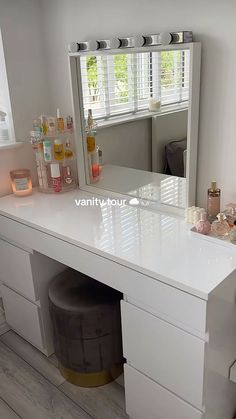 the vanity is clean and ready to be used in the bathroom or on the bedroom