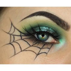 Nem Halloween Makeup, Spiderweb Eyeliner, Pelottava Halloween, Maquillage Halloween Simple, Makeup Zombie, Halloweenský Makeup, Halloween Make-up Looks, Eyeliner Tips, Modern Makeup