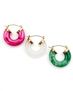 Introducing the Ellbelle Chunky Acrylic Earrings, perfect for creating a bold statement. An eye-catching combination of vivid colors and chunky acrylic design, these earrings make a unique and stylish accessory that will elevate your look from mundane to marvelous. Delicate and decorative, they are sure to turn heads wherever you go. Length: 1 1/4" Acrylic 18k Gold plated waterproof Hypoallergenic Care tips: Store jewelry in our cloth Béljoy bag or small plastic zip lock Use a jewelry cloth to c Trendy White Plastic Earrings, Trendy White Earrings, Trendy Small Hoop Plastic Earrings, Trendy White Resin Earrings, Trendy White Small Hoop Earrings, Trendy White Resin Jewelry, White Plastic Earrings For Parties, Earring Hoops, Acrylic Design