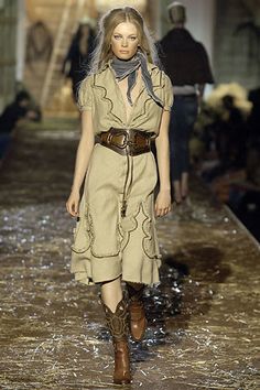 Dsquared2 Spring 2006 Ready-to-Wear Fashion Show - Julia Dunstall Dad Fashion, Western Wear For Women, Fashion Images, 2000s Fashion, Western Wear, Alternative Fashion, Western Fashion, Runway Fashion, Boho Fashion