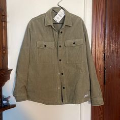 This Is In Perfect Condition With Tags. Usa L Green Comfy Jacket That Is Perfect For Fall Comfy Jackets, Teddy Jacket, Zara Jackets, Quilted Jacket, Shirt Jacket, Jackets & Coats, Jackets For Women, Zara, Tags