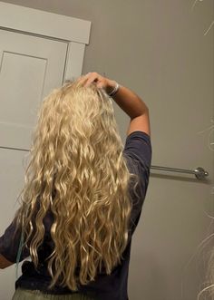 Perm On Long Blonde Hair, Bleached Wavy Hair, Blond Wavy Hair, Long Blonde Wavy Hair, Long Curly Blonde Hair, Wavy Blonde Hair, Wave Hair, Long Blonde Curly Hair, Wavy Perm