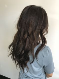 Long Mushroom Brown Hair, Subtle Balayage Dark Hair, Dark Ashy Brunette Hair, Mushroom Brown Hair Color Dark, Neutral Dark Brown Hair Color, Chocolate Ash Brown Hair, Brunette Subtle Balayage, Subtle Hair Dye