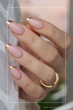 gold french tip nails designs French Dip Wedding Nails, French Tips Chrome Nails, Gold Tipped French Manicure, Chrome Over French Nails, Bronze Tip Nails, French Manicure Gold Tips, French Gold Tip Nails, Gold Tips Nails Acrylic, Gold Tip French Manicure