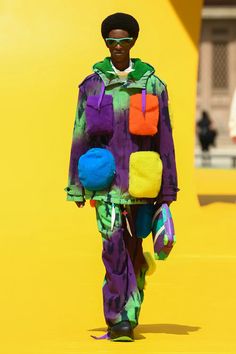 Louis Vuitton Spring 2023 Menswear, Louis Vuitton Spring 2023, Party Style Outfit, Fashion Archive, Fashion Portfolio, Fashion Project, Menswear Fashion, Fashion Painting, Artistic Expression