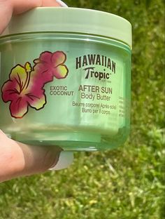 Beach Skincare Aesthetic, Coconut Girl Accessories, Hawaiian Tropic Aesthetic, Coconut Style, Beach Needs, Coconut Dream