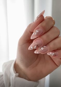 Almond Nails Designs, Elegant Nails, Classy Nails, Floral Nails, Fancy Nails, Chic Nails