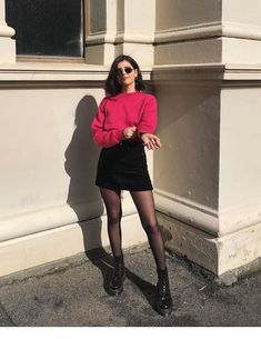 Rok Mini, Queen Outfit, Winter Skirt Outfit, Tumblr Outfits, Mode Inspiration, Winter Fashion Outfits, Fall Winter Outfits, Black Skirt