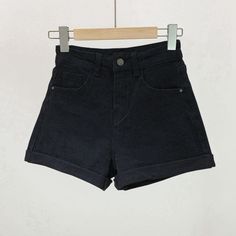 SPECIFICATIONS Shorts Women Denim Vintage Summer Basic Simple All-match Hot Sale High Waist Leisure Ulzzang Ladies Streetwear Chic Classic Ins Waist Type: HIGH Style: Korean style Style: Casual Size: S M L XL 2XL Season: summer spring Pattern Type: Solid Pant Style: Regular Origin: Mainland China Model number: women shorts Model Number: fsj1321 Material Composition: cotton polyester Material: Cotton,Polyester Item Type: Shorts Gender: WOMEN Fit Type: STRAIGHT Feature 3: soft Feature 2: simple Fe