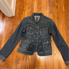 Reposhing This Item I Purchased From @Ashfeld0021. Loved It! But Honestly, It Runs Small. It's The Cutest Denim Jacket I Have Ever Seen! Questions? Leave A Comment Below! Fitted Utility Denim Jacket In Medium Wash, Fitted Dark Wash Utility Denim Jacket, Lightweight Denim Jacket, Jean Jacket Vest, White Jean Jacket, Distressed Jean Jacket, White Denim Jacket, Jean Jacket Women, Blue Jean Jacket