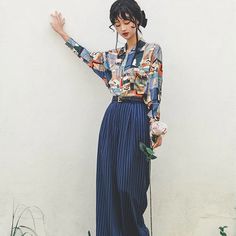 cartoon drawing retro shirt – remulia Blue Striped Pants Outfit, Stripe Pants Outfit, Drawing Retro, Artsy Outfit, Striped Wide Leg Pants, Summer Inspo, High Waist Fashion, Cartoon Drawing, Spring Women