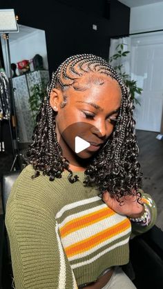 Styles For Boho Bob, Fulani Boho Bob, Short Large Knotless Box Braids, Short Boho Braids With Beads, Fulani Braids Styles, Bob Boho Knotless Braids, Short Braided Hairstyles For Black Women, Fulani Braids Boho, Boho Braids Bob