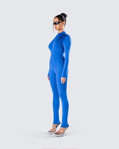 Make them water when they see you in this blue zip-up jumpsuit 💙 Crafted from stretch jersey fabric and complete with a zipper at hem, long sleeves, and fitted design - this sleek and sexy statement piece will have everyone drowning in desire 😏 High Stretch Long Sleeve Bodysuit With Zipper, High Stretch Long Sleeve Bodysuit With Zipper Closure, Blue High Stretch Elastane Bodysuit, High Stretch Blue Elastane Bodysuit, Fitted Blue Elastane Unitard, Blue Fitted Elastane Unitard, Long Sleeve Stretch Unitard In Elastane, Long Sleeve Stretch Elastane Unitard, Long Sleeve Elastane Stretch Unitard