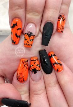 Jack O Lantern Nail Art, Jack O Lantern Nails, Black Halloween Nails, Nail Art Halloween, Holloween Nails, Unghie Nail Art, Halloween Press On Nails, Halloween Acrylic Nails, Cute Halloween Nails