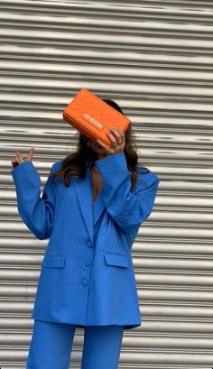 Mrs Bella, Stile Kylie Jenner, Looks Street Style, Summer Fashion Trends, Blue Outfit, Looks Chic, Mode Vintage, Colourful Outfits, Mode Inspiration