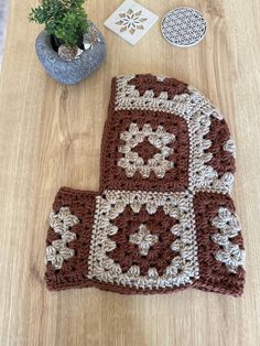 Brown  and Beige  Crochet Balaclava, Granny Squares Ski Mask, Wool Motifs Hat, Classic model of Balaclava Brown and Beige colors motifs with Balaclava One size.. The yarn is wool and acrylic.. Handwash is perfect.. Thank you for visiting Crochet Balaclava, Beige Crochet, Brown And Beige, Ski Mask, Granny Squares, Beige Color, Granny Square, Costume Accessories, Halloween Shopping