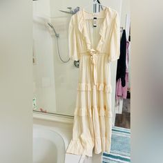 This Is Brand New! Purchased At A Boutique In A Small, Yet Wrong Size For Me And Store Has Closed Since. Cream In Color. I Am 5,8 130 Lbs, Size 27 In Waist/Hips And It Barely Fits Around Me. I Think It Would Be Great For A Petite Sized Woman. Cream Short Sleeve Maxi Dress For Day Out, Feminine Maxi Dress For Beach, Cream Short Sleeve Summer Maxi Dress, Sparkle Gown, Long Black Maxi Dress, Black Floral Maxi Dress, Drape Gowns, Chic Maxi Dresses, 130 Lbs