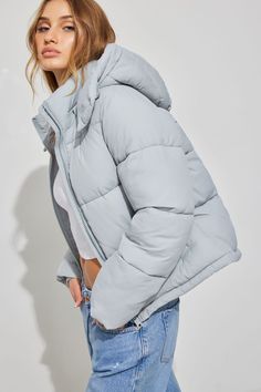 Perfect Puff Blue Style Kendall Jenner, Puff Puff Pass, Puff Puff, Puff Jacket, Puffer Jacket Women, Bring The Heat, Kendall Jenner Style, Detachable Hood, Fall Trends