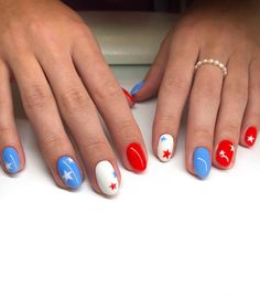 Cute Short Forth Of July Nails, Bright Bold Nails, 4th Of July Short Nail Designs, Patriotic Nails 2024, 2024 4th Of July Nails, Usa Nails Designs, Fourth Of July Nails Dip Powder