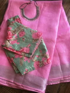 Pink Linen Saree with Floral Rawsilk blouse...pure elegance... Whatsapp 9539820656 Lenin Saree Blouse Designs, Linen Saree Blouse Designs, Pink Linen Saree, Linen Sarees, Saree And Blouse, Simple Blouse Designs