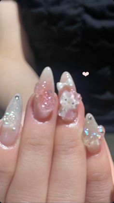 White Korean Nails, Korean Style Nails, Jelly Nail Designs, Mirror Hello Kitty, Hello Kitty Nail, Short Oval Nails, Kitty Nail, Quinceanera Nails