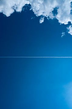 This is pretty much exactly what I'm seeing right now through the window of the flat I'm staying in. Shino Aburame, Everything Is Blue, Minimal Photography, Feeling Blue, Sky And Clouds, Blue Skies, Nature Beauty, Sunrise Sunset, Shades Of Blue