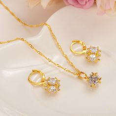 Gold rainstone ball Wedding Jewelry Sets Cubic Zirconia Elegant Engagement Earring for Women girlscharms partygift AccessoriesModel Number:32898111054 Ball Wedding, Engagement Earrings, Gold Wedding Jewelry, Color Jewelry, Earring For Women, Wedding Jewelry Sets, Gift Accessories, Mother Gifts, Jewelry Sets