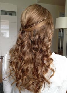 #Hairstyles_For_Medium_Length_Hair #Hairstyles_For_Thin_Hair #Hairstyles_For_Short_Hair #Hairstyles_For_Long_Hair #Hairstyle #Hairstyles_For_Men #Hairstyles_For_School #Hairstyles_For_Black_Women #Hairstyle_Ideas #Hairstyles_For_Curly_Hair #Hairstyles_Braids #Hairstyle_Aesthetic #Hairstyle_According_To_Neckline #Hairstyle_Art #Hairstyle_Anime #Hairstyle_According_To_Face_Shape #Hairstyle_Art_Reference #Hairstyle_Asian #Hairstyle_Braids #Hairstyle_Black_Women #Hairstyle_Bun #Hairstyle_Braids_Blac Fall Hair Trends, Graduation Hairstyles, Peinados Fáciles Para Cabello Corto, Hairdo For Long Hair, Hair Stylist Life, Easy Hairstyles For Long Hair, Formal Hairstyles, Hairstyles For School