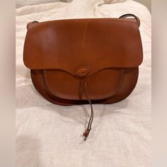 Soft Leather Crossbody Bag, Perfect Size That Fits All Your Essentials, A True Everyday Bag That Goes With Everything Soft Leather Crossbody Bag, Madewell Bags, Bag Style, Saddle Bag, Everyday Bag, Leather Crossbody Bag, Savannah, Saddle Bags, Savannah Chat