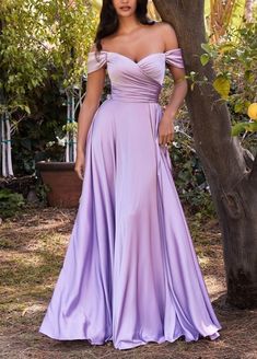 Vestido Color Lila, Gala Night, Gala Gown, Evening Gala, Off The Shoulder Sleeves, Look Legging, Satin Evening Gown, Cinderella Divine, Plus Size Prom