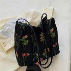 Street Trend Embroidered Totes Bags for Women Large Capacity Canvas Handbag Shoulder Bag Female Embroidered Totes, Embroidered Tote Bag, Fashion D, Embroidered Tote, Fashion Decoration, Street Trends, Backpack Storage, Canvas Handbags, Body Chain Jewelry