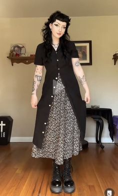 90s Modern Fashion, Alternative Church Outfits, Layering In Summer, Whimsigoth Outfits Summer, Modest Alt Outfits, Transfemme Fashion, Summer Alternative Outfits, Classy Outfits Fall