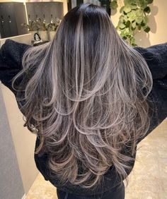 Long Layered Hair Styles, Air Dried Hair, Unique Eye Color, Ashy Brown Hair, Styling Hairstyles, Trendy Layered Hairstyles, Ashy Brown, Latest Hair Styles