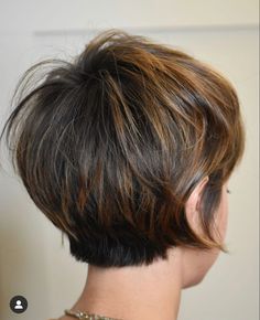 Bilevel Haircut, Hair Styles For Really Short Hair, Short Hair For Thinner Hair, Easy Hair Cuts, Crop Hair, Mom Hairstyles, Haircuts For Fine Hair