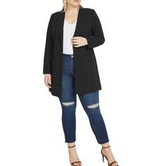 The power blazer you were looking for that's anything but boring. Plus Size Blazer, Look Plus Size, Plus Size Coats, Tailored Blazer, Blazer Outfits, Professional Outfits, Business Casual Outfits, Look Plus, Black Blazer