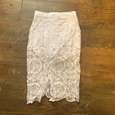 Never Worn Lace Pencil Skirt For Summer, Fitted Lace Bottoms For Day Out, Elegant Lace Bottoms For Day Out, Lace Skirt For Day Out, Layered Mini Skirt, Coral Skirt, Skirt A Line, Long Denim Skirt, Peplum Skirt