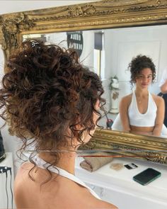 Curly Hair Wedding Styles Bridesmaid, Formal Half Up Short Hair, Long Curly Wedding Hair With Veil, Wedding Dress Curly Hair, Bridal Hair For Curly Hair Natural Curls, Prom Updos For Curly Hair Natural Curls, Wedding Hair For Natural Curls, Vampy Updo Curly Hair, Curly Short Updo