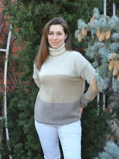 Check out sweater you get very warm and cozy clothing More colours and models  show  www.etsy.com/shop/MagicclewByLesia Body ligth 63 cm or  24.5 inches body width 53 cm or 21 inches Sleeve measured 46  cm or  18 inches Size M-L, medium Made from yarn PREMIUM QUALITY YARN  alpaca  75% pa 25% All the measurement are taken without the item and not streetched. Please, check carefully the described measurements before you decide to purchase this item If you have any questions , ask me All measuremen Alpaca Long Sleeve Sweater For Layering, Cozy Alpaca Sweater In Beige, Beige Alpaca Long Sleeve Sweater, Beige Long Sleeve Alpaca Sweater, Cozy Cream Alpaca Sweater, Beige Knitted Turtleneck Sweater, Cream Long Sleeve Alpaca Sweater, Cozy Clothing, Oversize Pullover