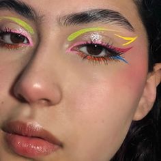 Pride Graphic Liner, Neon Liner Makeup, Makeup 2024, Casual Makeup, Pride Makeup, Work Makeup, Creation Art