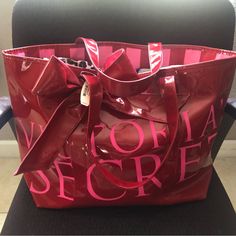 This Is A Tote Bag From Victoria Secret And It’s Very Nice And You Can Put Everything Inside . Red Tote Bag, Red Tote, 2000s Fashion Outfits, Victoria Secret Bags, 2000s Fashion, Victoria Secret, Tote Bags, Victoria's Secret, Bag Lady