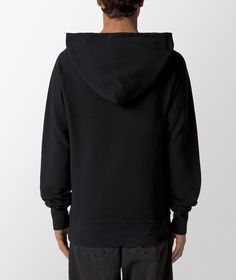 Made in Japan, this hoodie by KAPITAL comes in an all-black design, bearing the word ‘SURF’ on the chest, the garment’s stand out feature. This loose-fit hoodie sports raglan sleeves, a kangaroo pocket and button detailing on the hood. Surf Hoodie, Sweat Noir, Dragon Hoodie, Heart Hoodie, Comme Des Garcons Play, Total Black, Workout Hoodie, Black Design, Raglan Sleeve