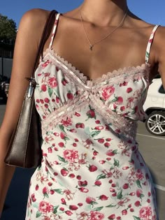 Minimal Dress, Cute Outfit Ideas, Soft Girl Aesthetic, Romantic Outfit, Summer Plans, Summer Dress Outfits, Brunch Outfit, Young Fashion, Feminine Outfit