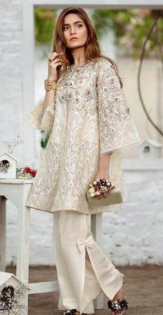 Simple Pakistani Dresses, Fashionista Clothes, Stylish Dress Book