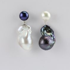 Black and White Baroque Pearl Earringsmismatched Two Pearls - Etsy Double Pearl Earrings, Bridesmaid Pearl Earrings, Black Pearl Earrings, Single Pearl Necklace, Black And White Earrings, Earrings Double, Floating Necklace, Pearls Earrings, White Pearl Earring