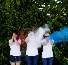 Color powder Diy Cornstarch, Color Run Powder, Gender Reveal Powder, Diy Chalk, Powder Recipe, Fun Photoshoot, Reveal Ideas