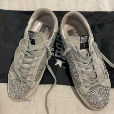 Euc - No Flaws In The Glitter Shoes Golden Goose, Golden Goose Superstar, Goose Shoes, Golden Goose Shoes, Golden Goose, Womens Shoes Sneakers, Shoes Sneakers, Glitter, Women Shoes