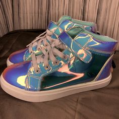 Wonder Nation Holographic Unicorn Shoes- High-Top Sneaker Size 5 Casual Iridescent Sneakers With Round Toe, Iridescent Synthetic Round Toe Sneakers, Dinosaur Shoes, Unicorn Shoes, Tie Dye Girl, Camo Shoes, Cat Shoes, Toddler Sneakers, Glitter Sneakers