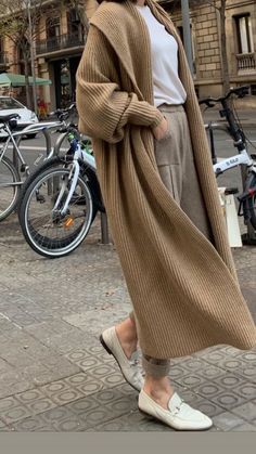 Street Style Winter, Mode Inspo, Casual Winter Outfits, 가을 패션, Winter Fashion Outfits, Street Style Outfit, Long Cardigan, Outfits Casuales, Street Style Women