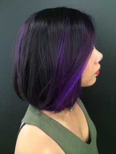 Medium Length Haircut Purple, Black Purple Hair Short, Short Black And Purple Hair, Short Hair Purple Highlights, Purple Highlights On Dark Hair, Black And Purple Hair Short, Purple Highlights Black Hair, Purple And Blue Highlights, Short Hair Purple