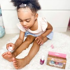 Set Includes: 3.5 ml mini polishes (pink & purple!) + 2 oz. remover Piggy Paint is: - Non-toxic - Virtually Odorless - Water-based formula - Fun, vibrant colors - Dries to a hard, durable finish - Cruelty-free - Does not peel - Kid-friendly l - Safe for use during Pregnancy! - Made in USA Festive Holiday Makeup, Light Nail Polish, Light Nails, Rainbow Party, Festival Makeup, Hair Sale, Nail Polish Sets, Girls Nails, Cleanser And Toner